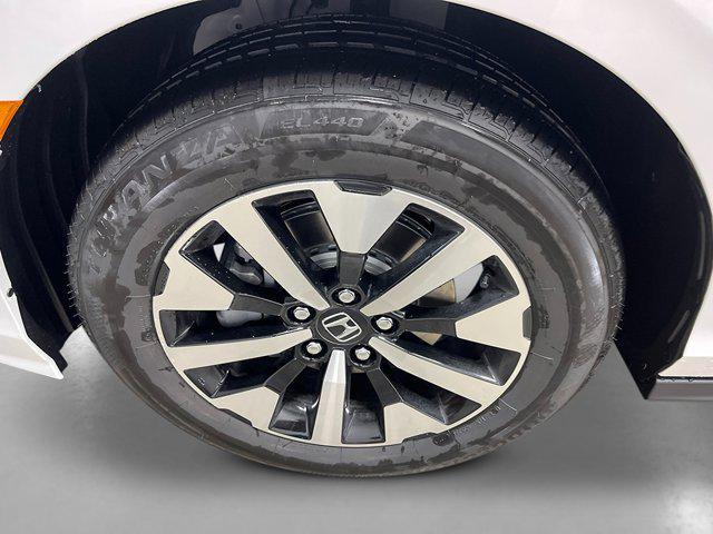 new 2025 Honda Odyssey car, priced at $42,125