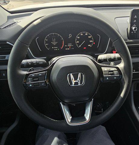 new 2025 Honda Pilot car, priced at $45,695