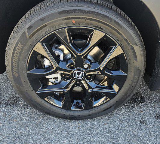 new 2025 Honda HR-V car, priced at $29,698