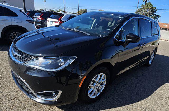 used 2020 Chrysler Pacifica car, priced at $19,999