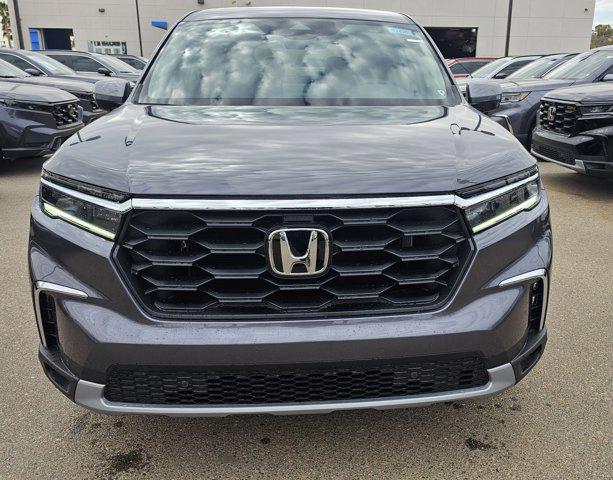 new 2025 Honda Pilot car, priced at $44,597