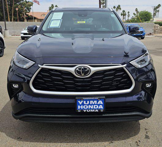 used 2022 Toyota Highlander car, priced at $32,877