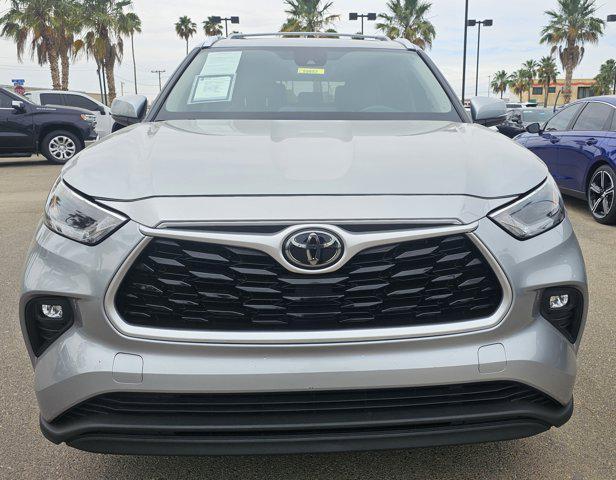 used 2021 Toyota Highlander car, priced at $32,899
