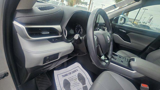 used 2021 Toyota Highlander car, priced at $32,899