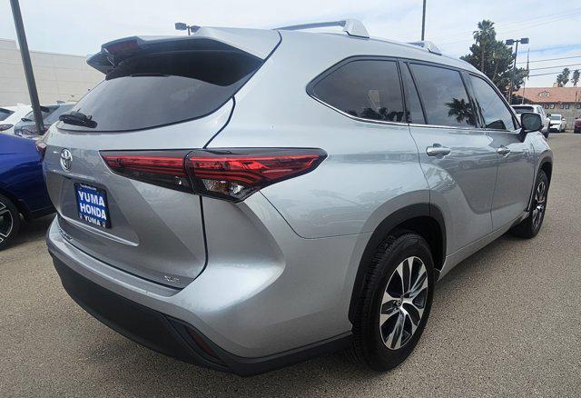 used 2021 Toyota Highlander car, priced at $32,899