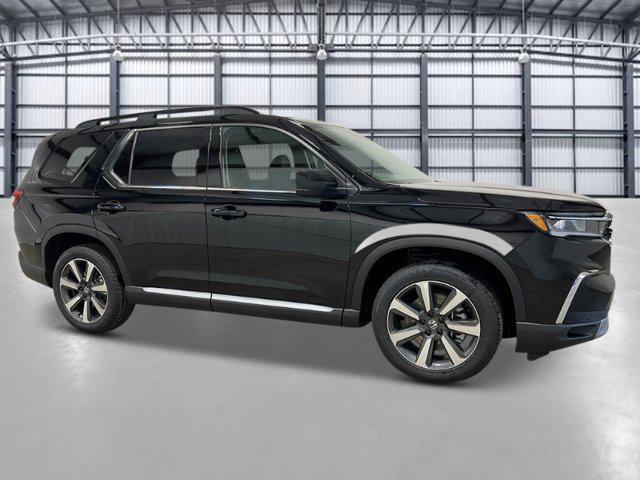 new 2025 Honda Pilot car, priced at $50,770
