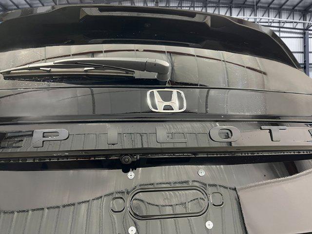 new 2025 Honda Pilot car, priced at $50,770