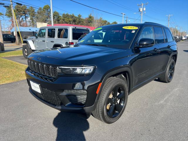 used 2024 Jeep Grand Cherokee car, priced at $40,775