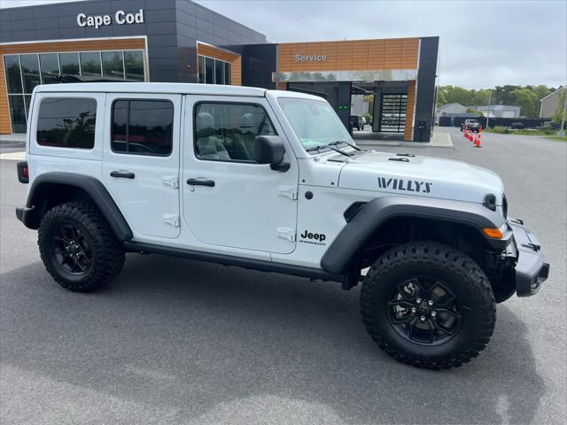 new 2025 Jeep Wrangler car, priced at $54,580