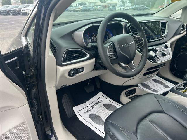 used 2024 Chrysler Pacifica car, priced at $30,475