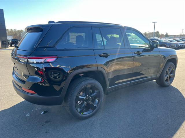 new 2025 Jeep Grand Cherokee car, priced at $52,535