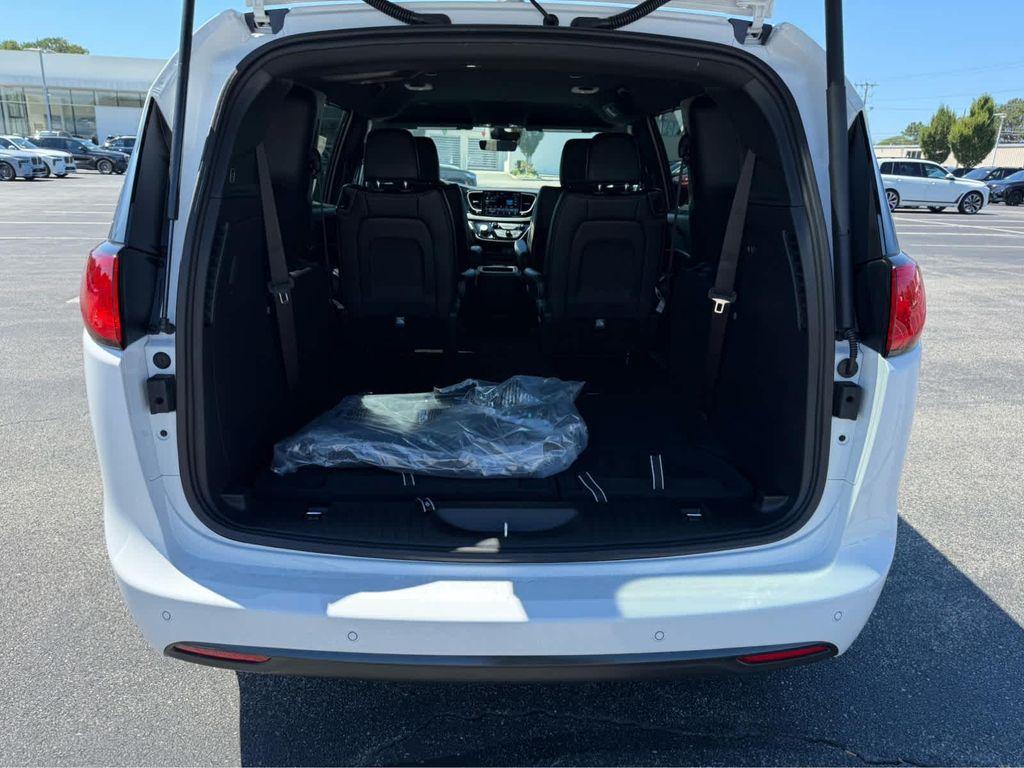 new 2026 Chrysler Voyager car, priced at $37,000