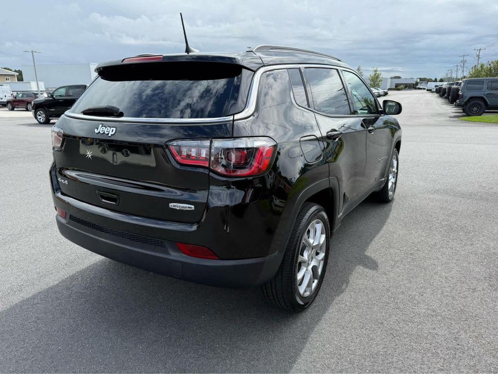 used 2022 Jeep Compass car, priced at $22,775