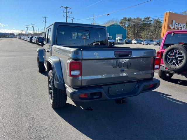 new 2025 Jeep Gladiator car, priced at $43,614