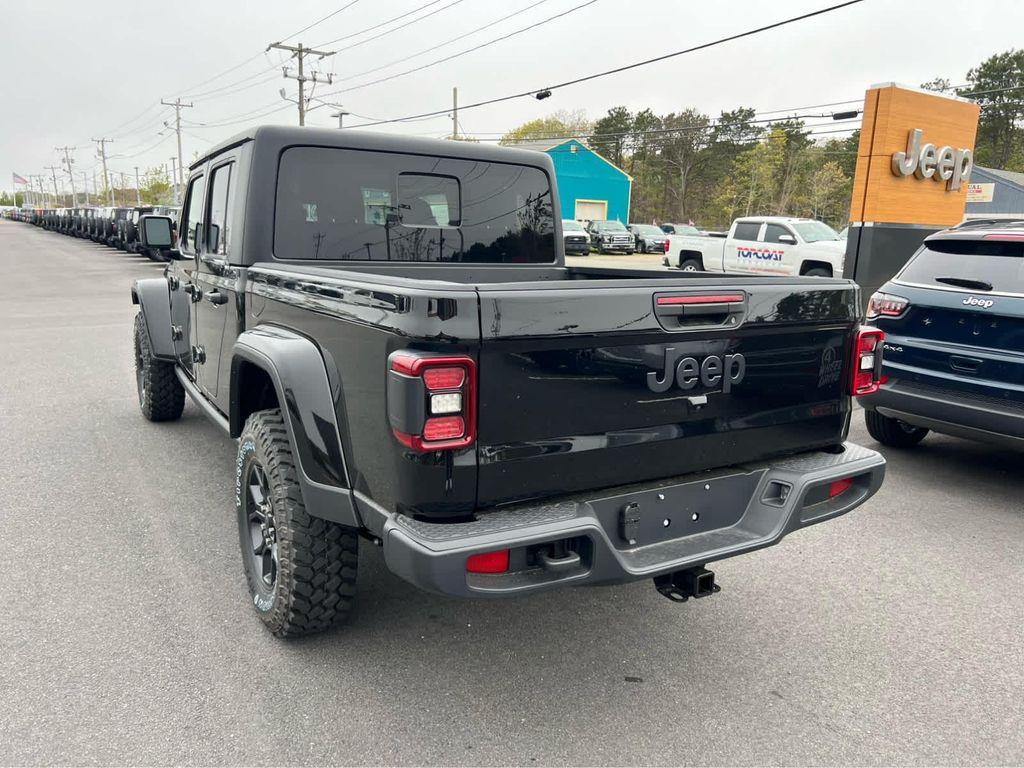 new 2025 Jeep Gladiator car, priced at $48,975