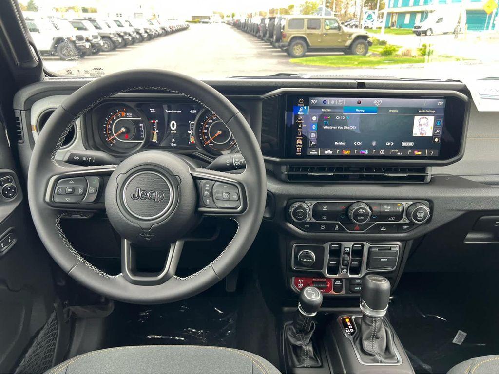 new 2025 Jeep Gladiator car, priced at $48,975