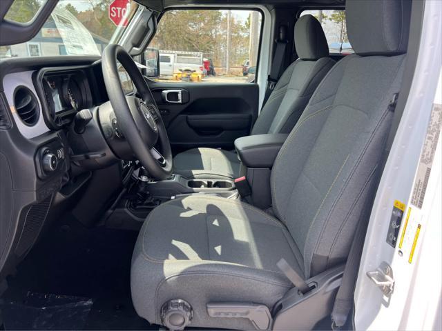 new 2025 Jeep Wrangler car, priced at $46,475