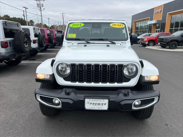 used 2024 Jeep Gladiator car, priced at $38,975