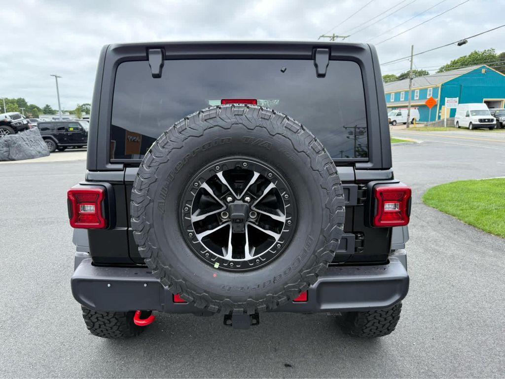 new 2025 Jeep Wrangler car, priced at $61,975