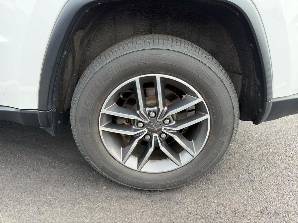 used 2019 Jeep Grand Cherokee car, priced at $21,975