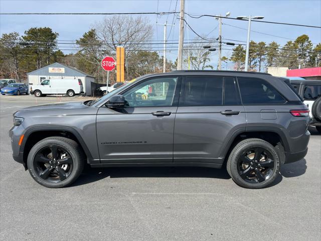 used 2025 Jeep Grand Cherokee car, priced at $41,975