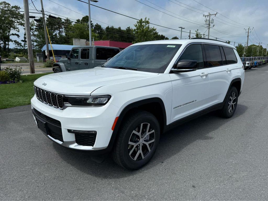 new 2025 Jeep Grand Cherokee L car, priced at $49,000