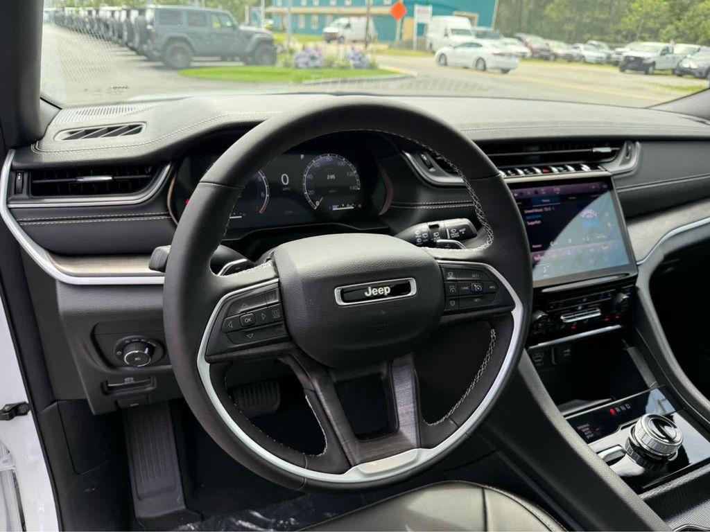 new 2025 Jeep Grand Cherokee L car, priced at $49,000