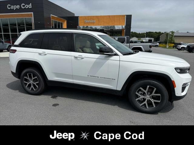 new 2025 Jeep Grand Cherokee car, priced at $52,340