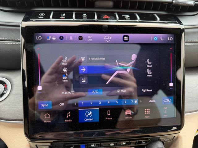 new 2025 Jeep Grand Cherokee car, priced at $52,340