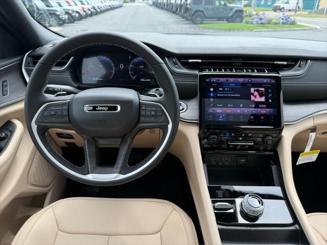 new 2025 Jeep Grand Cherokee car, priced at $52,340