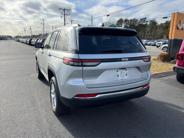 new 2025 Jeep Grand Cherokee car, priced at $41,175