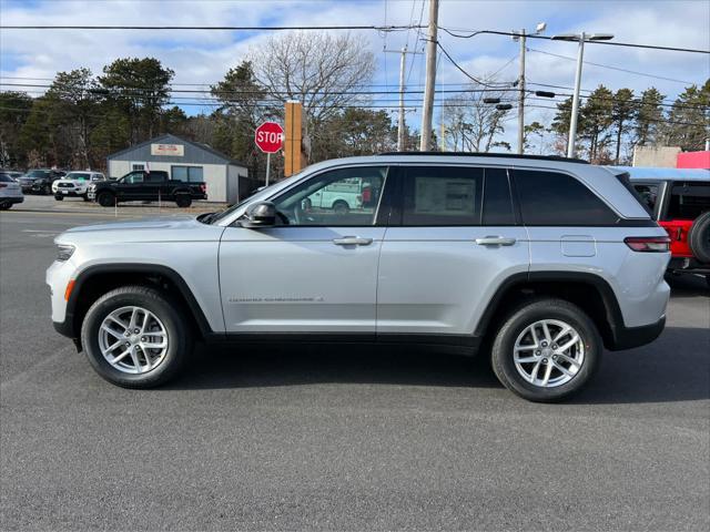 new 2025 Jeep Grand Cherokee car, priced at $41,175