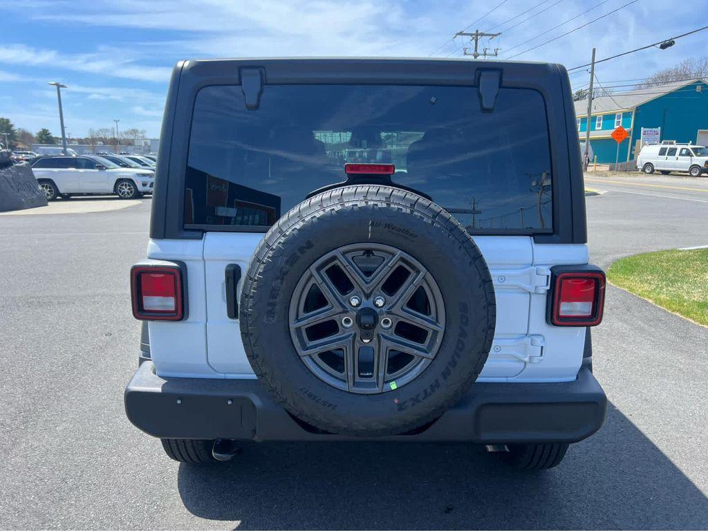 new 2025 Jeep Wrangler car, priced at $41,475
