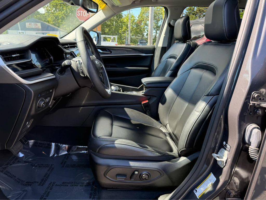 used 2023 Jeep Grand Cherokee 4xe car, priced at $30,975