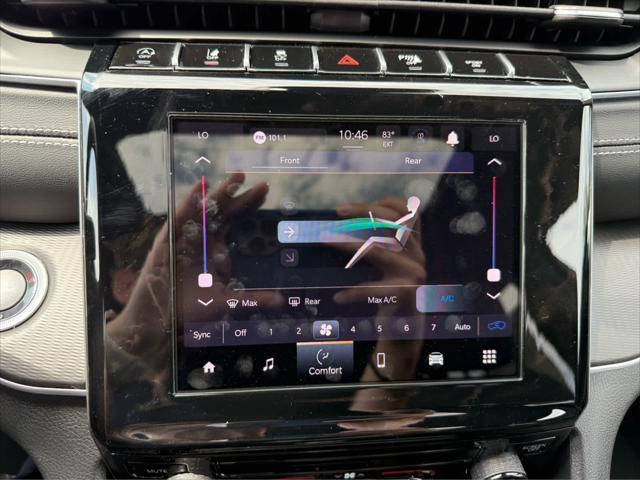 new 2025 Jeep Grand Cherokee L car, priced at $45,000