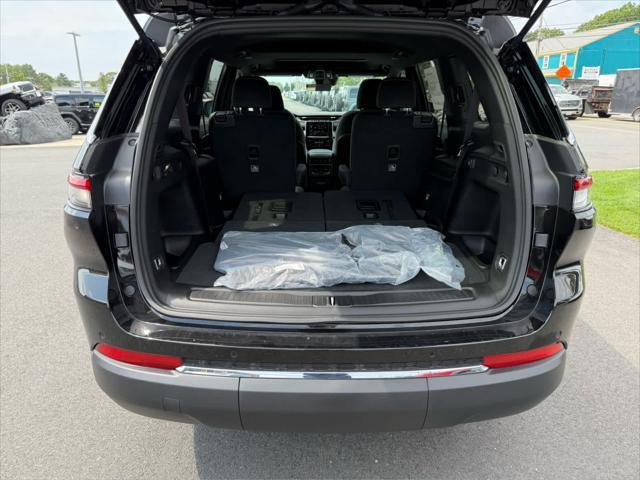 new 2025 Jeep Grand Cherokee L car, priced at $45,000
