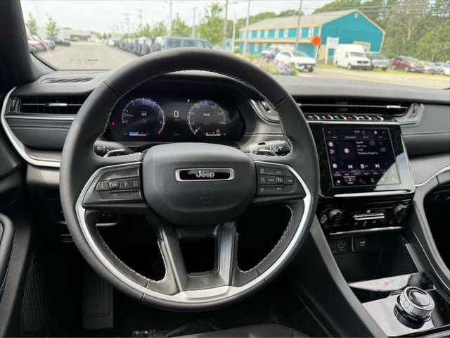 new 2025 Jeep Grand Cherokee L car, priced at $45,000