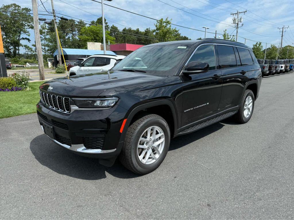 new 2025 Jeep Grand Cherokee L car, priced at $39,500