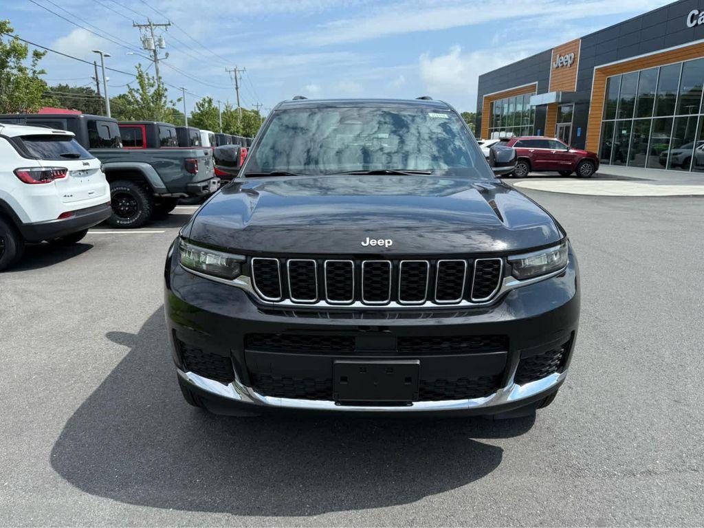new 2025 Jeep Grand Cherokee L car, priced at $39,500