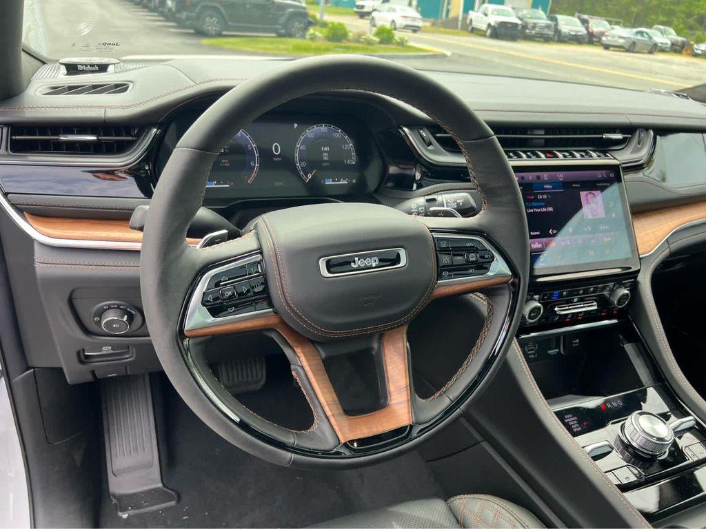 new 2025 Jeep Grand Cherokee L car, priced at $65,975
