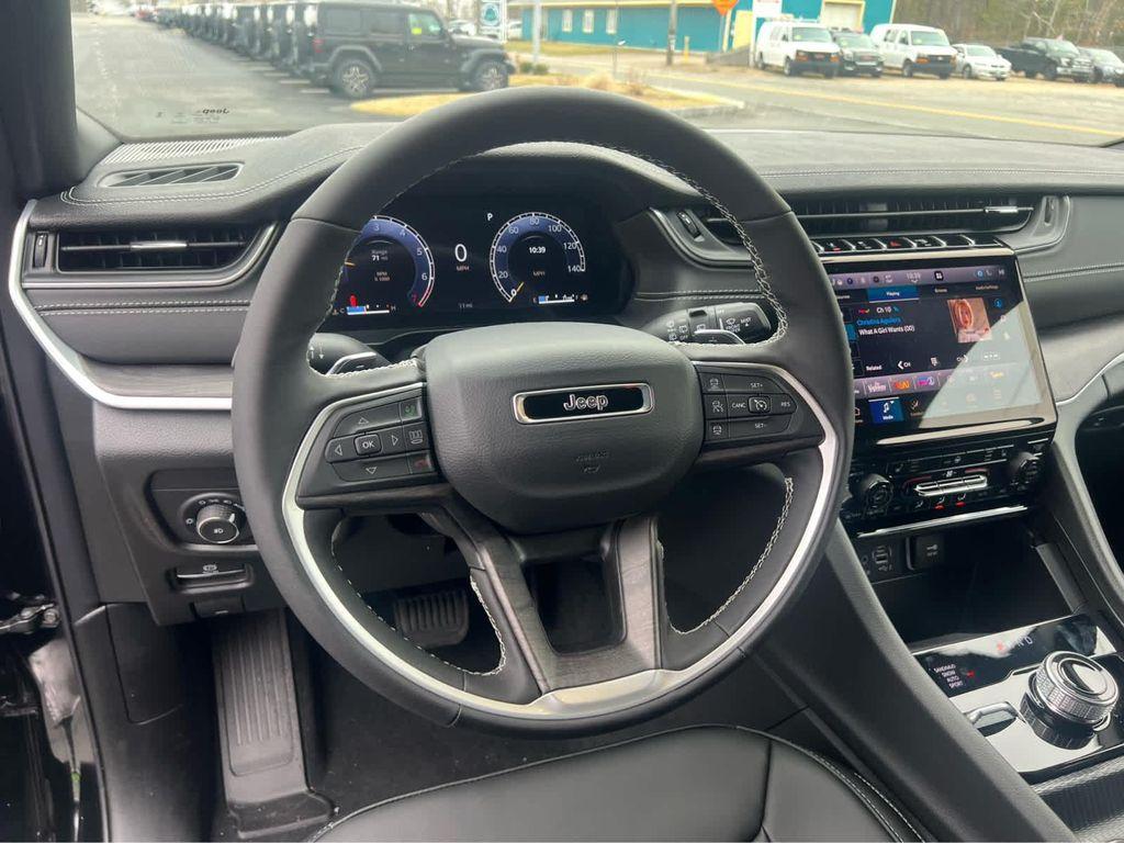 new 2025 Jeep Grand Cherokee L car, priced at $50,475