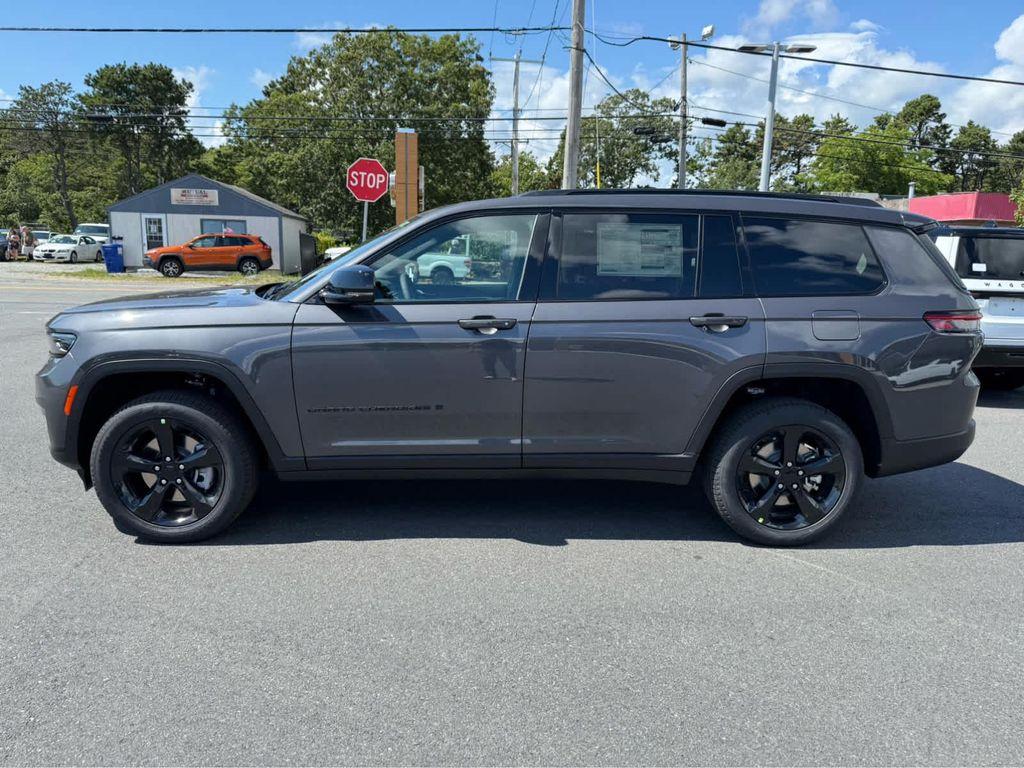 new 2025 Jeep Grand Cherokee L car, priced at $54,835