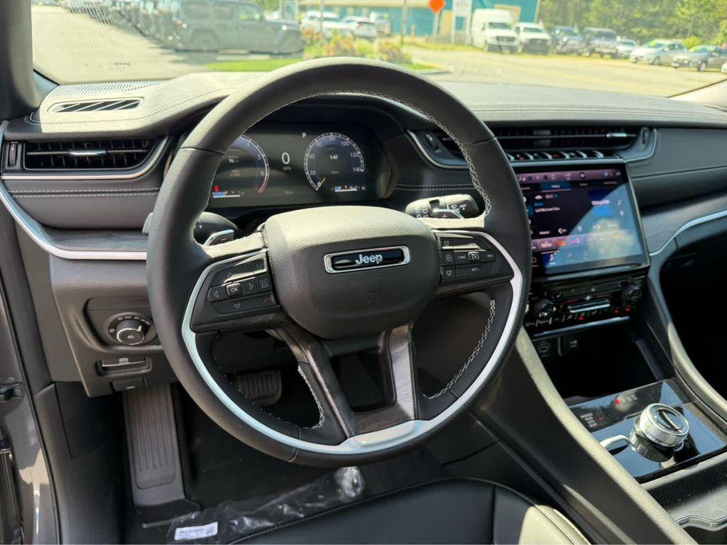 new 2025 Jeep Grand Cherokee L car, priced at $54,835
