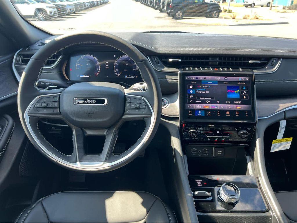new 2025 Jeep Grand Cherokee car, priced at $41,750