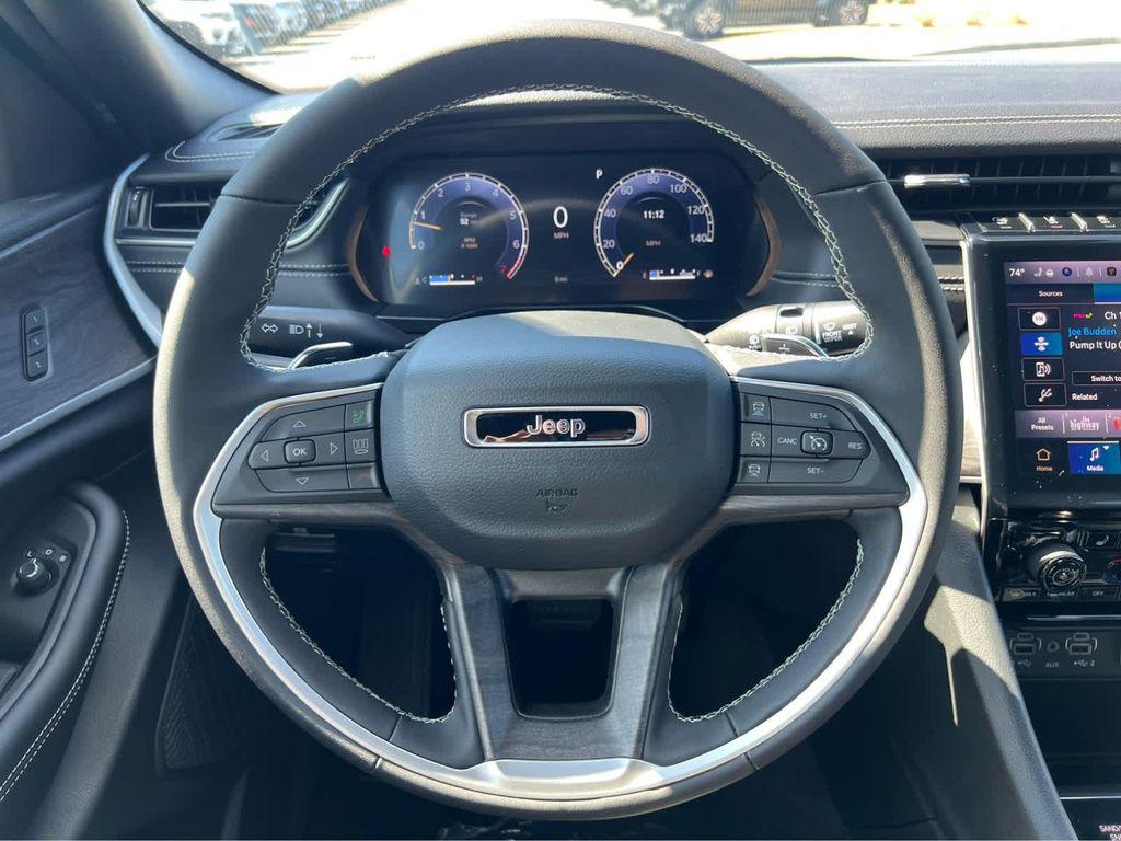 new 2025 Jeep Grand Cherokee car, priced at $41,750