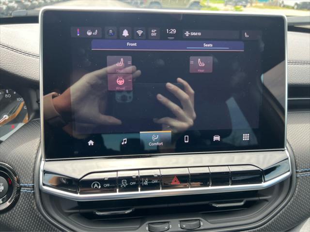 new 2025 Jeep Compass car, priced at $32,160