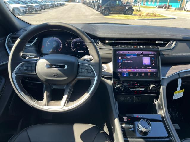 new 2025 Jeep Grand Cherokee car, priced at $49,775