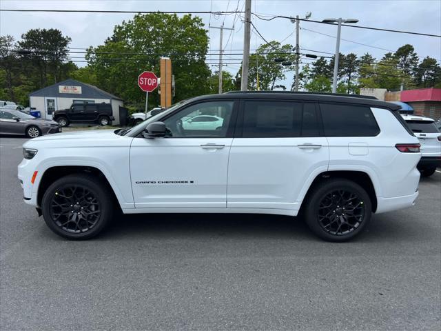 new 2025 Jeep Grand Cherokee L car, priced at $69,060