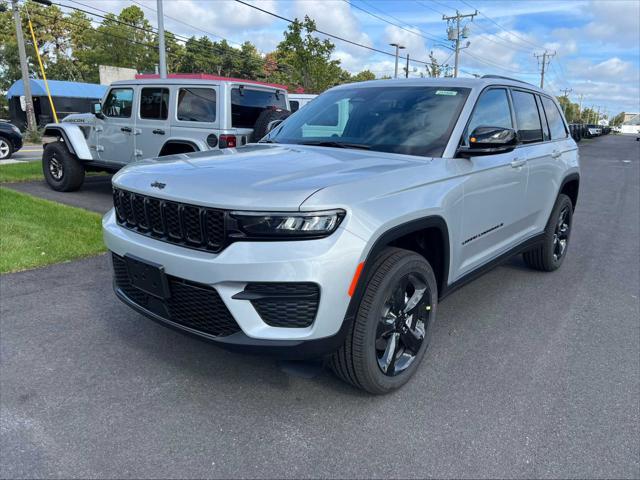 new 2025 Jeep Grand Cherokee car, priced at $48,175