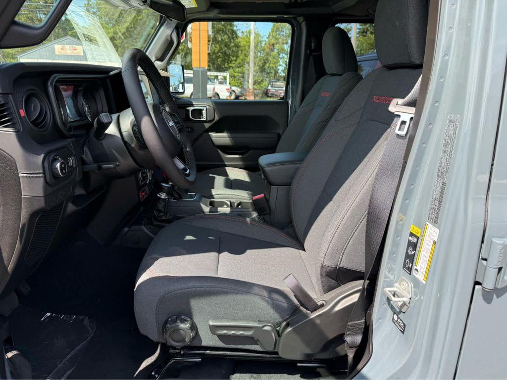 new 2025 Jeep Gladiator car, priced at $50,000
